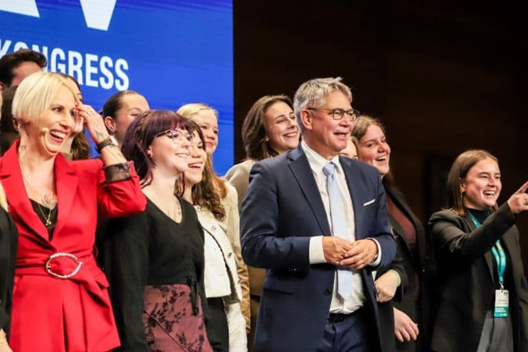Young Talents mit Sandy Horchler, Vivien Heydebreck und DRV-Präsident Albin Loidl 